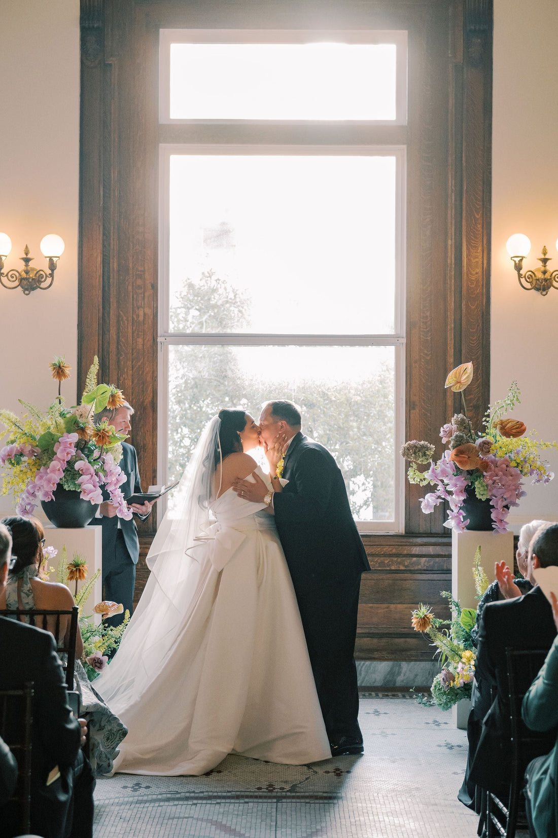SOUTHERN ELEGANCE | THE GIBBS MUSEUM | CHARLESTON WEDDING