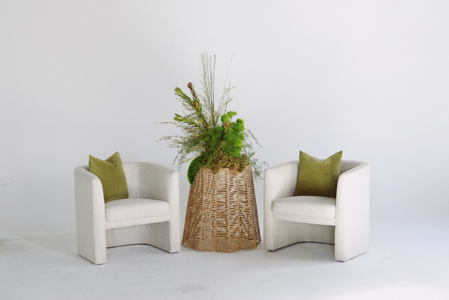 ACCENT CHAIRS