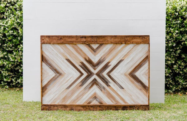 Retro Wood Bar