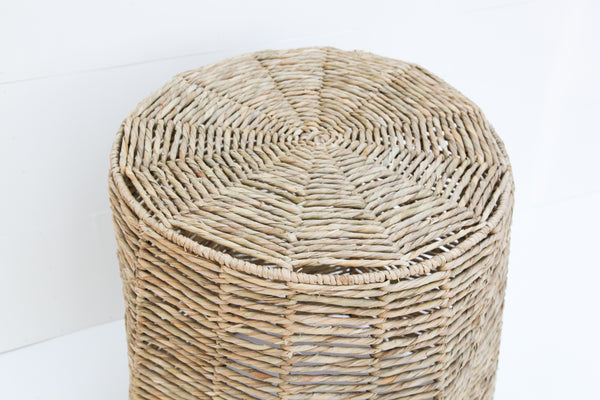 Jute Scalloped Table
